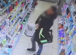 В Волжском 42-летний рецидивист украл на 4,5 тысячи шампуни из магазина