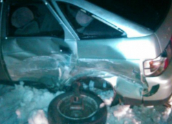 Под Волгоградом нетрезвый водитель «двенадцатой» спровоцировал аварию: двое пострадали