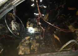 В Волжском на одной улице сгорели 3 автомобиля