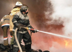 При пожаре в доме на севере Волгоградской области погиб 28-летний парень