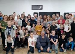 Многодетное счастье: в Волжском чествовали семьи, для которых дом начинается с любви