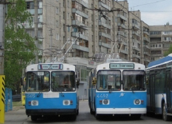 На Спартановке в троллейбусе скончался 78-летний пенсионер