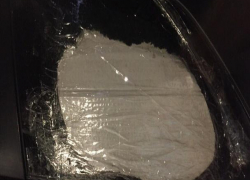 На городском пляже Волжского вскрывают автомобили