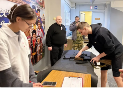 В Волжском старшеклассники испытали себя на силу, знания и выносливость