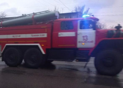 Два серьезных пожара произошло под Волжским за один день 