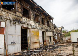 Рабочий спалил мебельную фабрику, уронив окурок: в Волжском осудили мужчину