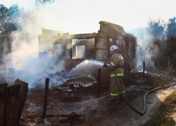 Мужчина и женщина погибли в Волгоградской области во время пожара