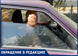 «Сейчас улетишь отсюда»: в Волжском мужчина перегородил дорогу и послал других водителей