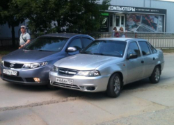 В грациозном пируэте закружились "Дэу" и "Киа" на Молодежной в Волжском
