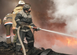 В Волжском при пожаре из-за неосторожности пострадал 57-летний мужчина