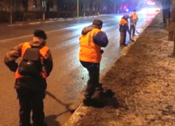 В Волжском коммунальные службы работают в усиленном режиме