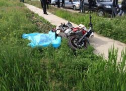 В Волжском мотоциклист разбился насмерть 