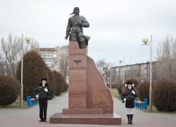 Волжским школьникам предлагают нарисовать логотип года Маресьева