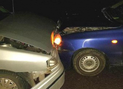 В Волжском перекресток не поделили две машины