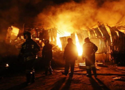Новогодний праздник закончился пожаром под Волжским