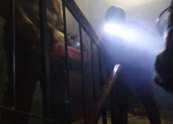 Пожар в девятиэтажке заставил поволноваться волжан: горел мусоросборник