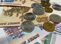 Волгоградская восьмиклассница перевела мошенникам 380 тысяч рублей с карты матери