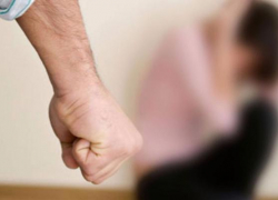 Мужчина до смерти избил свою супругу в Волжском