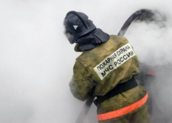 При пожаре из-за курения в Котельниково погибли двое мужчин