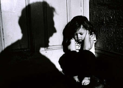 В Урюпинске отчим избил непослушных падчериц-первоклассниц