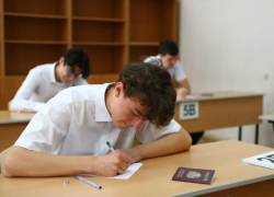 Выпускникам Волжского напомнили о сроках подачи заявлений на ЕГЭ