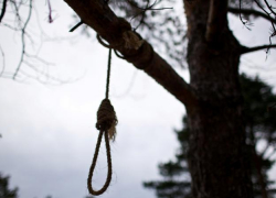 Под Волгоградом 20-летний парень повесился из-за укоров родителей