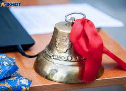 Забежал в школу и расстрелял детей в Казани: Волжский выражает соболезнования семьям погибших