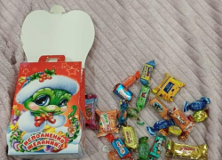 По 2 тысячи за коробку: в Волжском администрация закупает новогодние конфеты на 1,5 миллиона рублей 