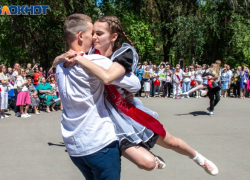 В Волжском школьников отправят на каникулы раньше срока 