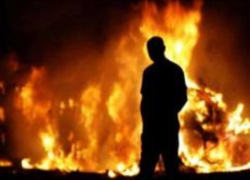 Ночью пироманы сожгли три иномарки на севере Волгограда