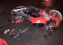 Подростки попали в ДТП с бордюром