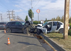 ДТП на плотине ГЭС в Волжском отправило водителя в больницу
