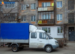 Автоледи на «Газели» врезалась в иномарку в Волжском