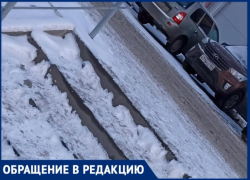 «Ноги можно переломать»: жители Волжского жалуются на ледяные тротуары в 28 микрорайоне