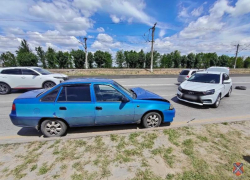 На Волжской ГЭС одна авария спровоцировала другую: пострадал водитель