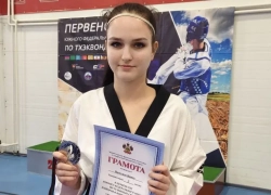 Тхэквондистка из Волжского Ирина Пичугина принесла единственную медаль для региона на первенстве ЮФО