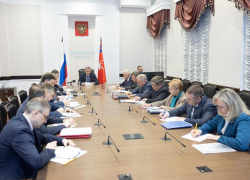 Губернатор Волгоградской области организует срочную поддержку для затопленного Дагестана