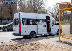 В Волжском оштрафовали маршрутчика за давку в салоне