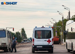 Водитель внедорожника опрокинулся в кювет и скончался под Волжским: подробности