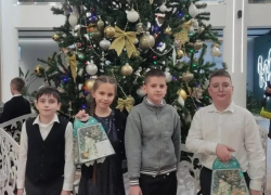 Юные таланты Волжского отправляются на губернаторские елки