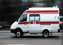 В Волжском "Газель" врезалась в брошенную на проезжей части иномарку