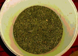 Волгоградец хранил ведро марихуаны в собственном гараже