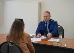 Мусор и неприятный запах: волжане рассказали природоохранному прокурору о проблемах с отходами