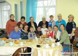 "Бабушки на час" решили провести Масленицу в Волжском детдоме