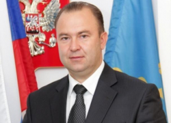 Renault Duster и две квартиры - все, что нажил непосильным трудом председатель гордумы Волжского Дмитрий Ястребов 