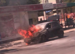 Иномарка, баня и хозпостройка сгорели за семь часов