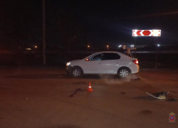 В Волжском сразу 2 человека угодили под колеса авто за сутки