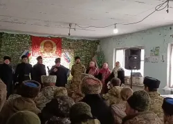 Волжский ансамбль «Лазоревые зори» выступил в ЛНР