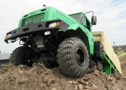 В Волгограде водитель "КрАЗа" раздавил 43-летнего мужчину и скрылся