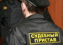 Судебный пристав из Волжского получила год условно за пару присвоенных тысяч
